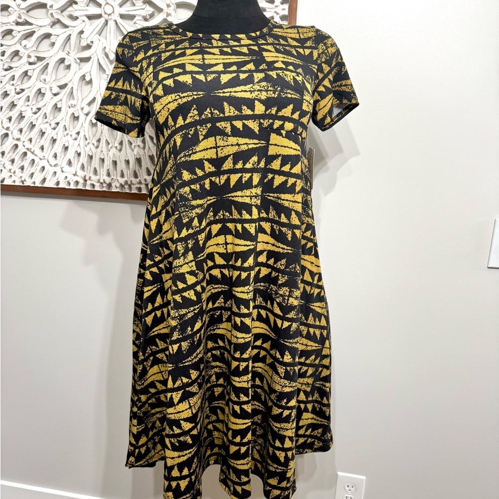 LuLaRoe Black and Gold Triangle Pattern Midi Dress
